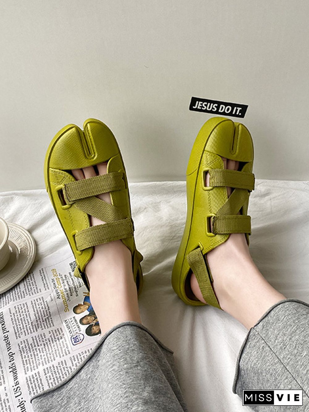 Casual Plain Split Toe Sandals