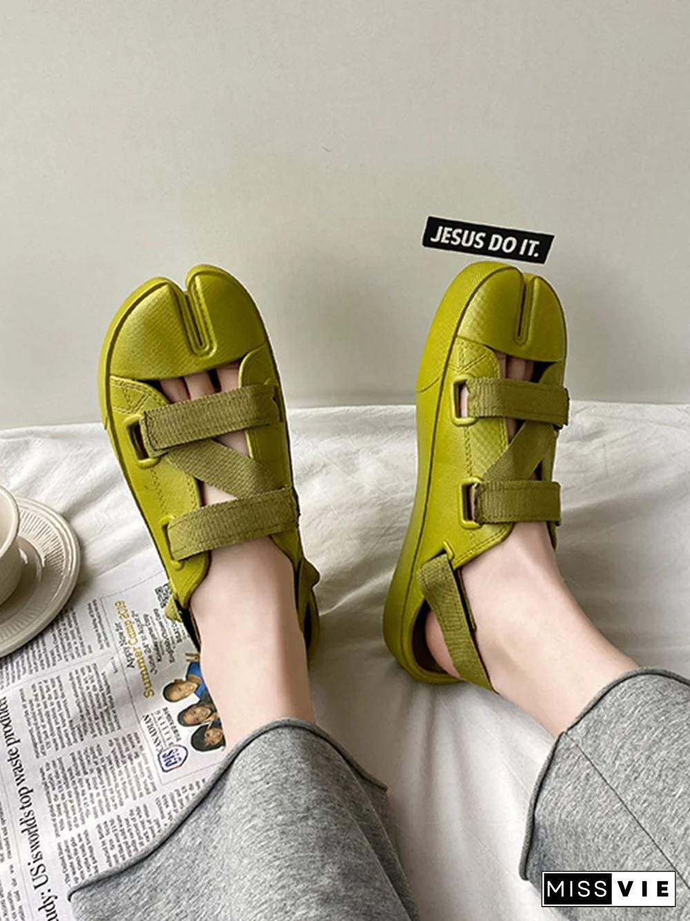 Casual Plain Split Toe Sandals