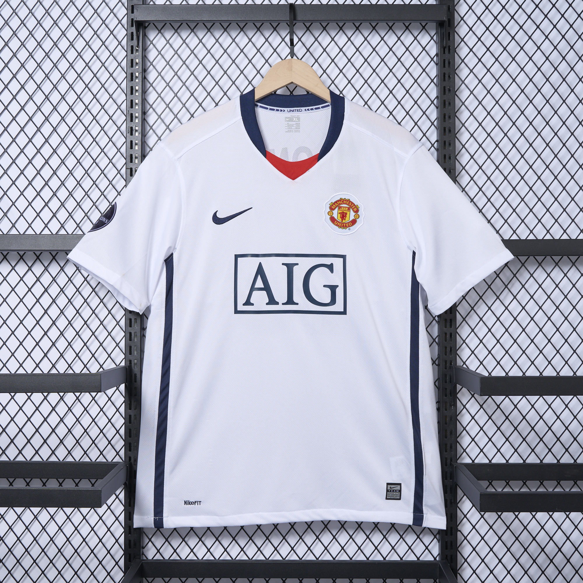 Manchester United Retro 08-09 Away Jersey