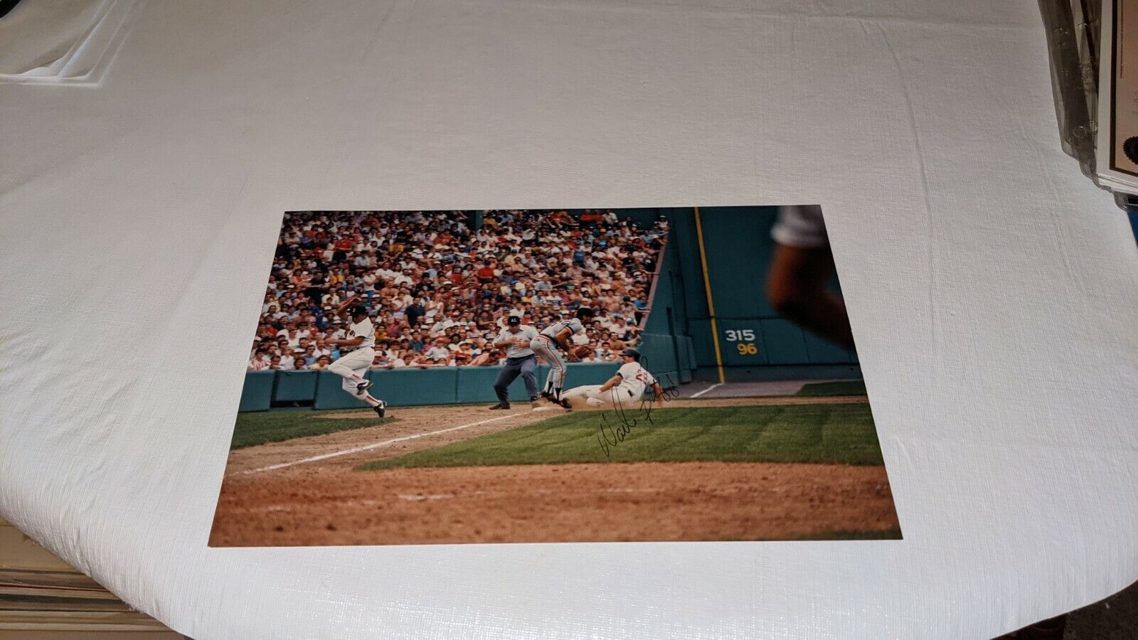 Wade Boggs Boston Red Sox Signed 8 x 12