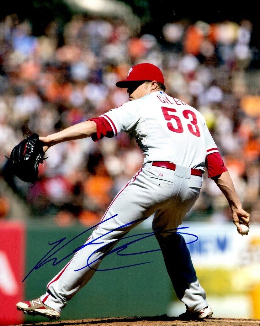 Signed 8x10 KEN GILES Philadelphia Phillies Autographed Photo Poster painting - COA