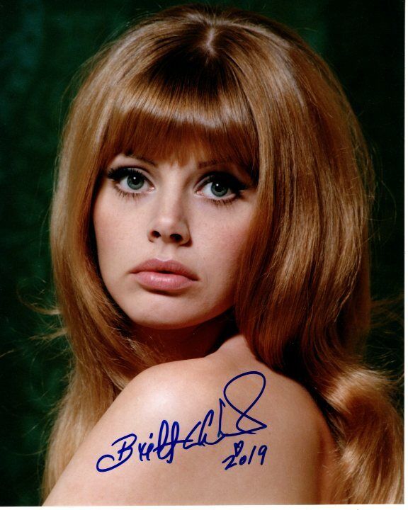 BRITT EKLAND signed autographed 8x10 Photo Poster painting