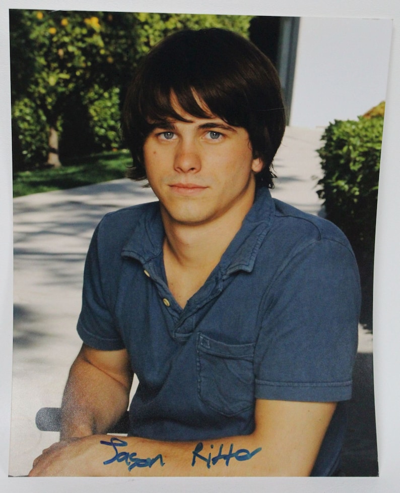 Jason Ritter Signed Autographed Glossy 8x10 Photo Poster painting - COA Matching Holograms