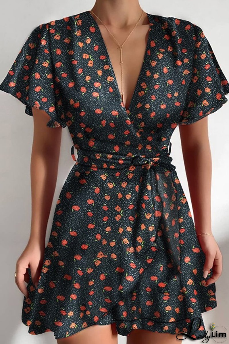 Tailored and airy Dress