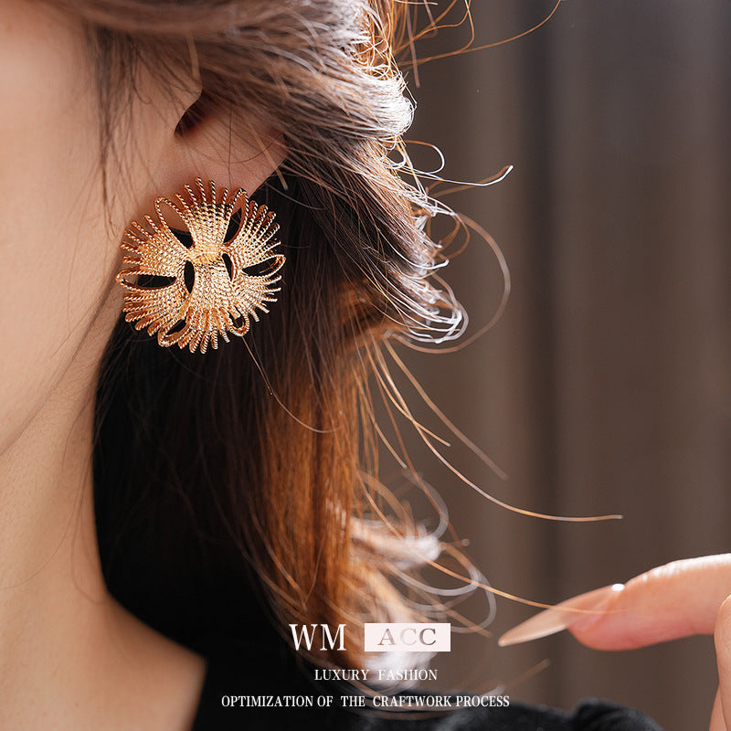Medieval Flower Flower Alloy Electroplating Earrings