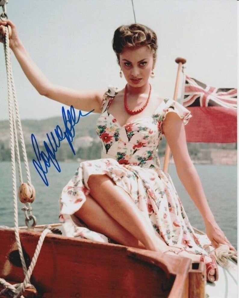 Sophia loren signed autographed scandal in sorrento sofia cocozzo Photo Poster painting