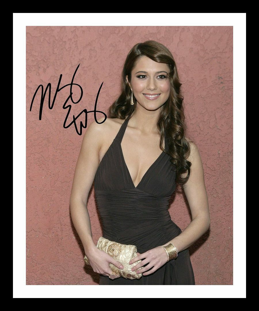 Mary Elizabeth Winstead Autograph Signed & Framed Photo Poster painting 1