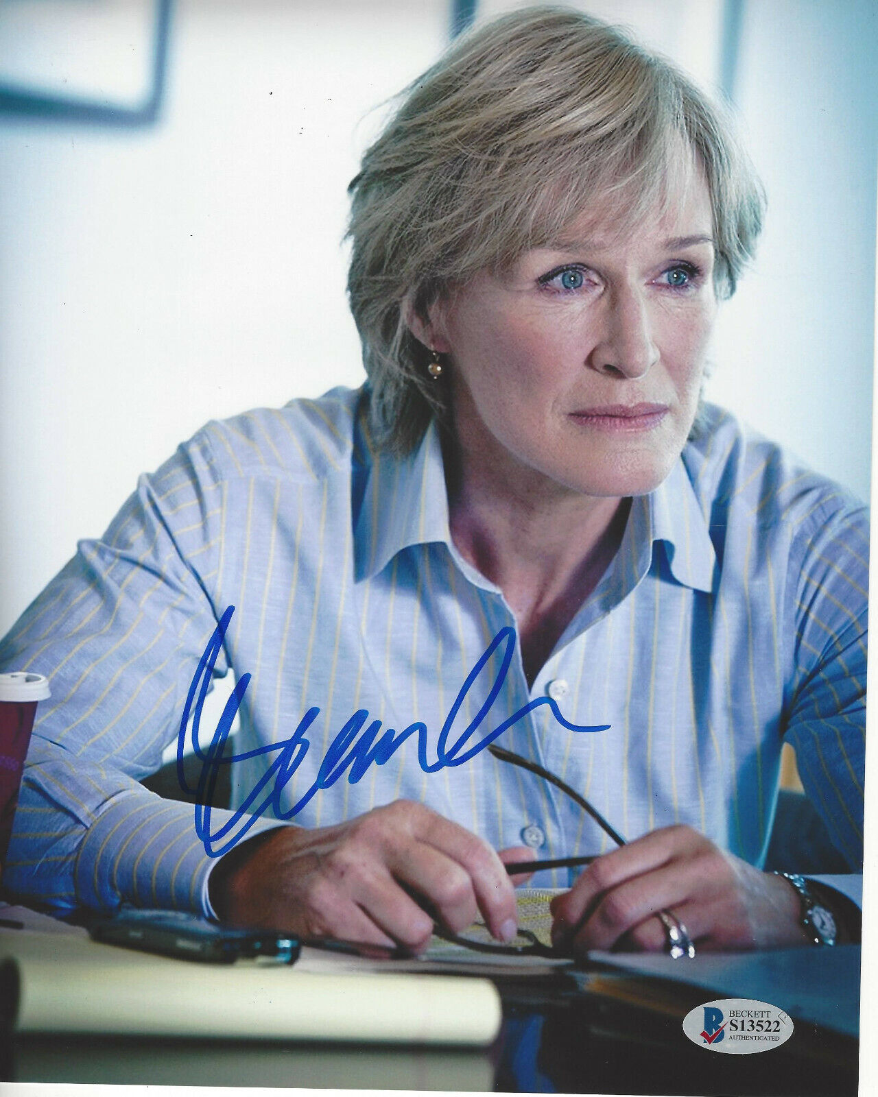 GLENN CLOSE HAND SIGNED 'DAMAGES' 8X10 Photo Poster painting ACTRESS PROOF BECKETT COA BAS