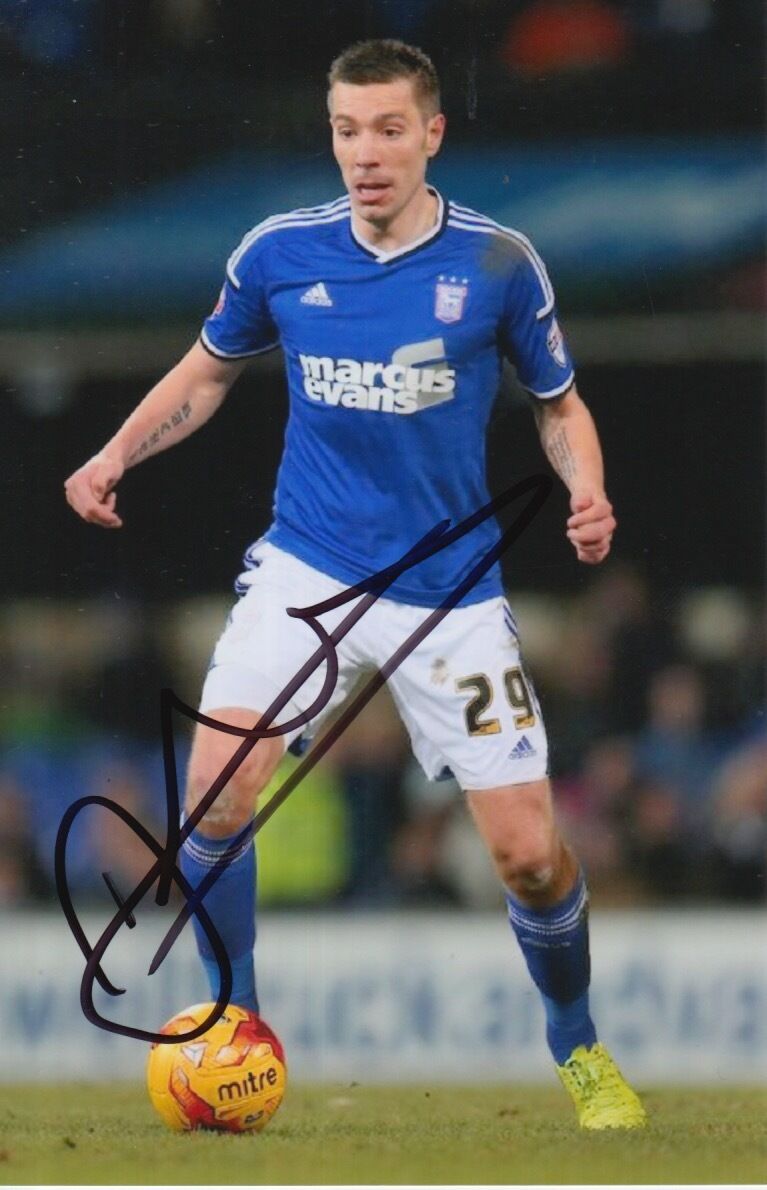 IPSWICH TOWN HAND SIGNED DARREN AMBROSE 6X4 Photo Poster painting 1.