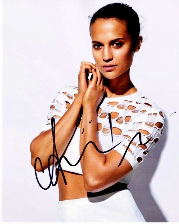 Alicia Vikander Signed - Autographed Lara Croft Tomb Raider 8x10 inch Photo Poster painting