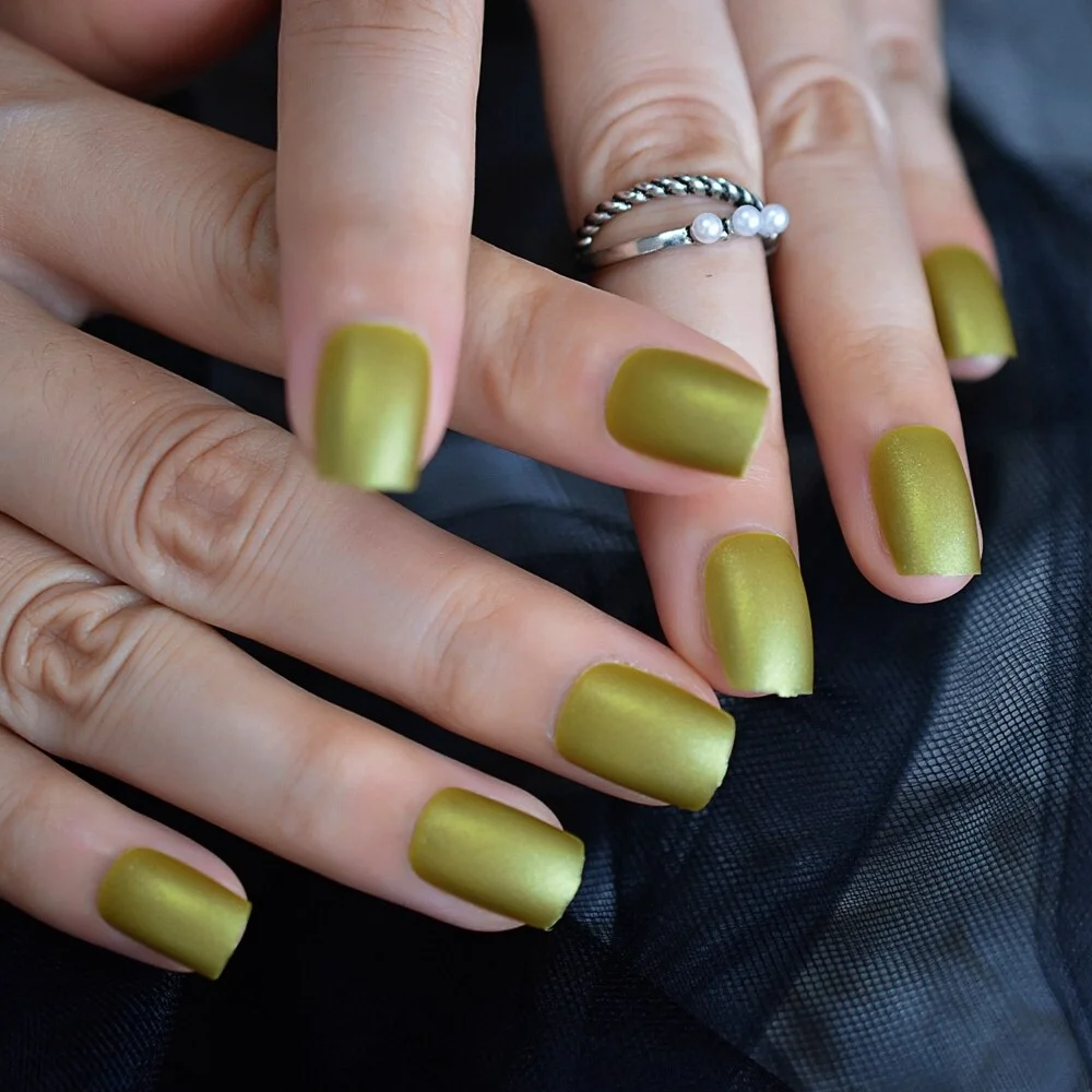 Square High Light Press On Fake Nails White Short Nails Wholesale Manicure Nail Supplies Polygel Nail 24pcs/set With Tabs-Nail Inspo