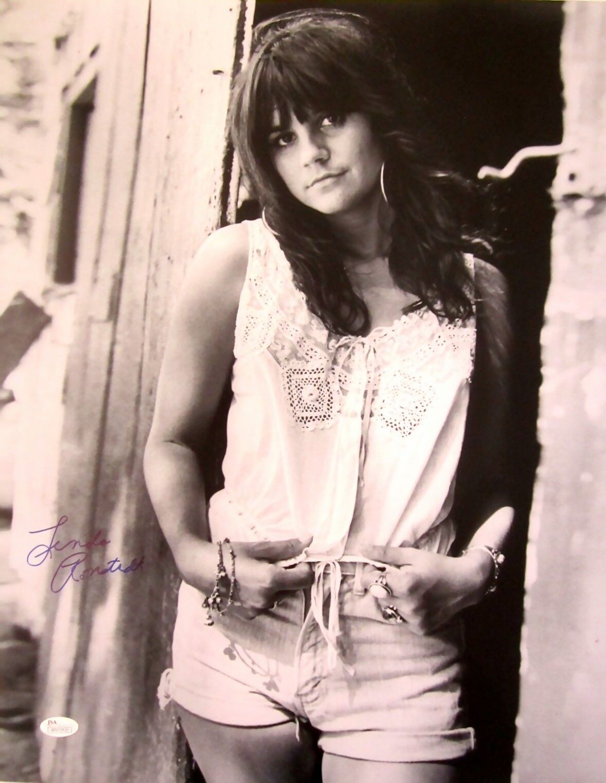 Linda Ronstadt autographed signed autograph 16x20 inch B&W poster size Photo Poster painting JSA