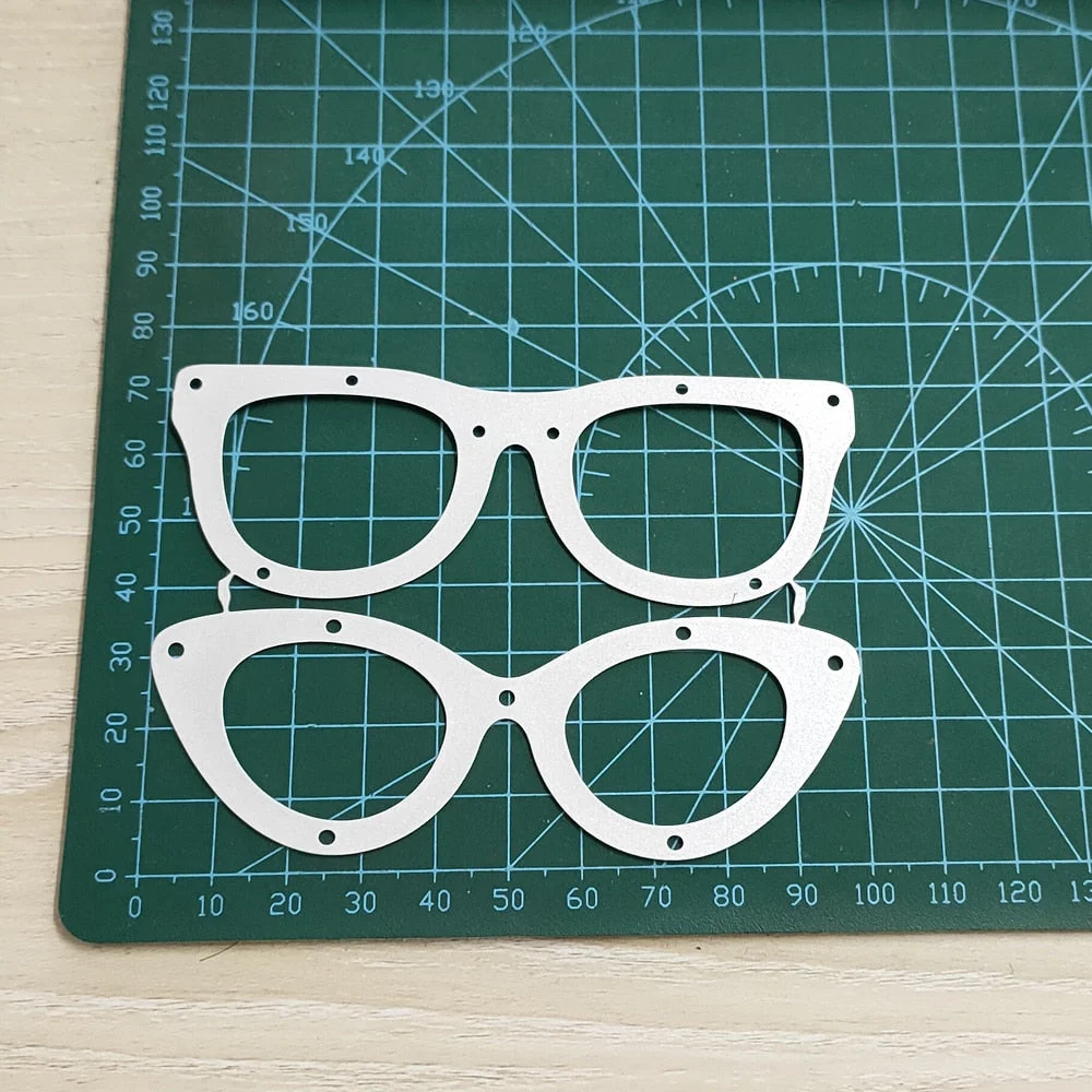 Large Glasses accessories, glasses, frames, decorative metal cutting dies, cutting books, paper knives, stamping moulds