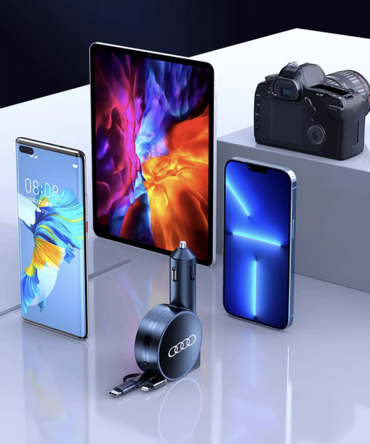 Multifunctional retractable car charger