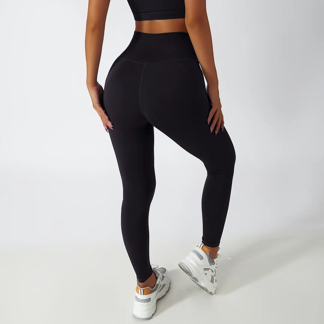 Buy Black renewable fabric sustainable no front seam yoga leggings with side pockets of high quality on Hergymclothing