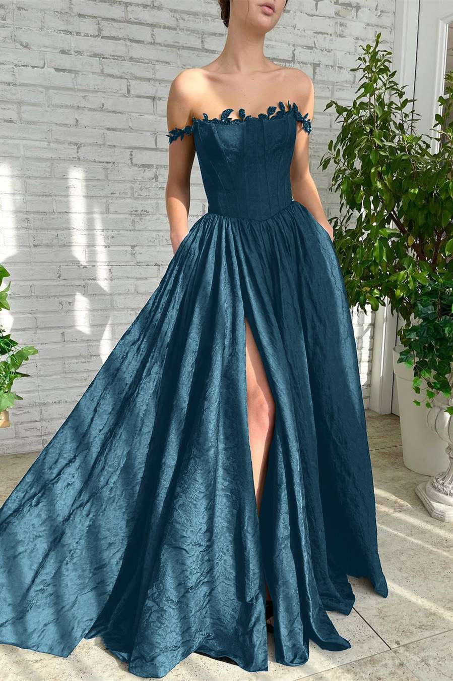 Hidais Black A Line Off the Shoulder Evening Dress Sleeveless Side Split 