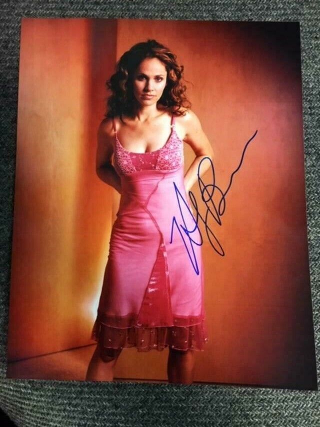 Amy Brenneman Boldly Signed 8x10 Magazine Photo Poster painting with Auction House COA