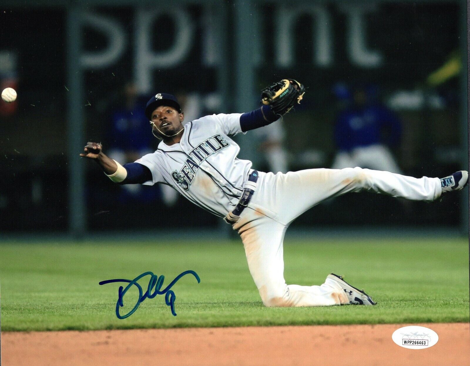 Dee Gordon Seattle Mariners Signed Autographed 8x10 JSA COA C