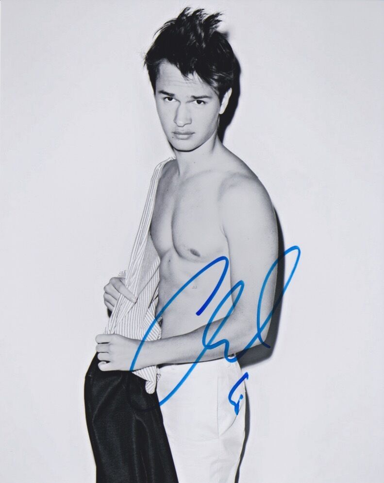 Ansel Elgort signed authentic 8x10 Photo Poster painting COA New!