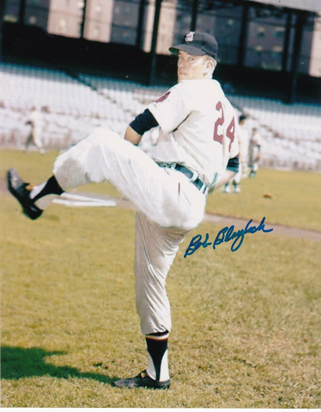 BOB BLAYLOCK ST. LOUIS CARDINALS ACTION SIGNED 8x10