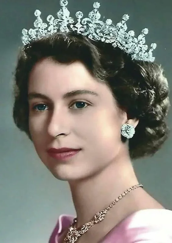 Diamond Painting - Full Round/Square Drill - Queen Elizabeth II(30*40 - 50*60cm)