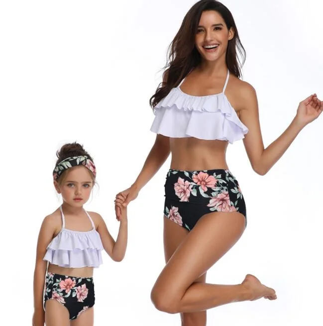 2020 New Mother And Daughter Swimsuit Mommy And Me Swimwear Bikini Family Matching Clothes Outfits Look Mom Baby Dress Clothing