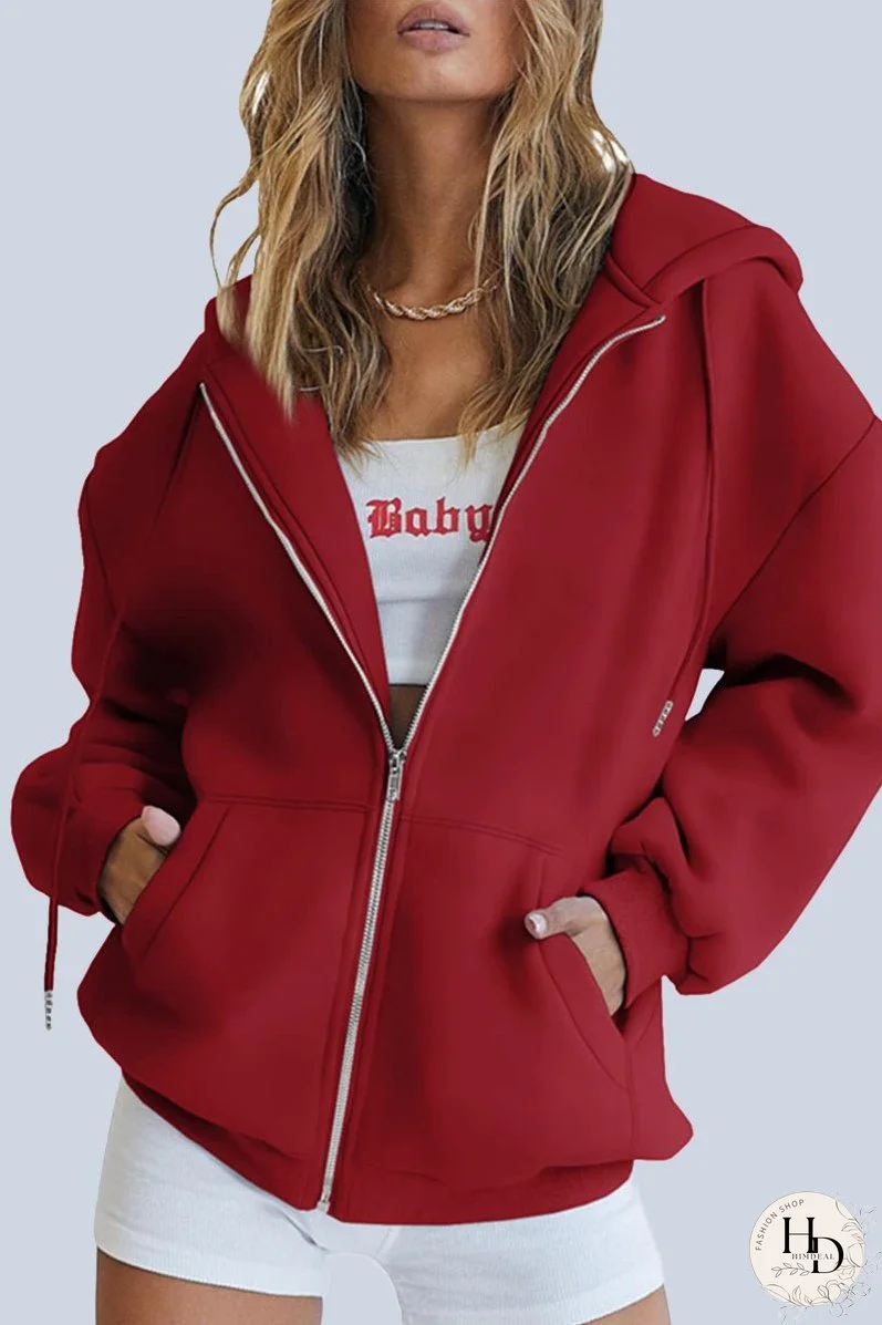 Fashionable and Minimalist winter garment