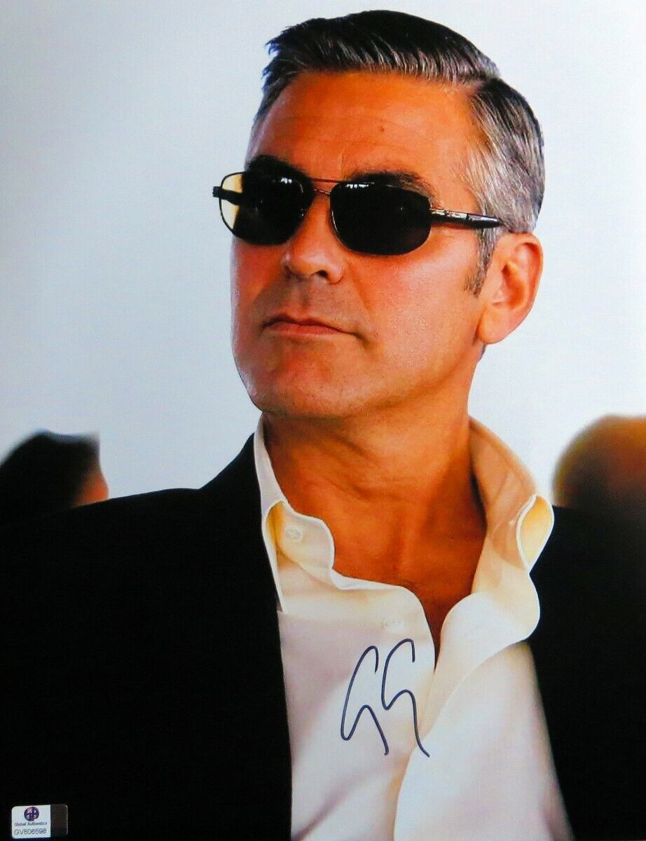 George Clooney Signed Autographed 11X14 Photo Poster painting Gorgeous Sexy Sunglasses GV806598