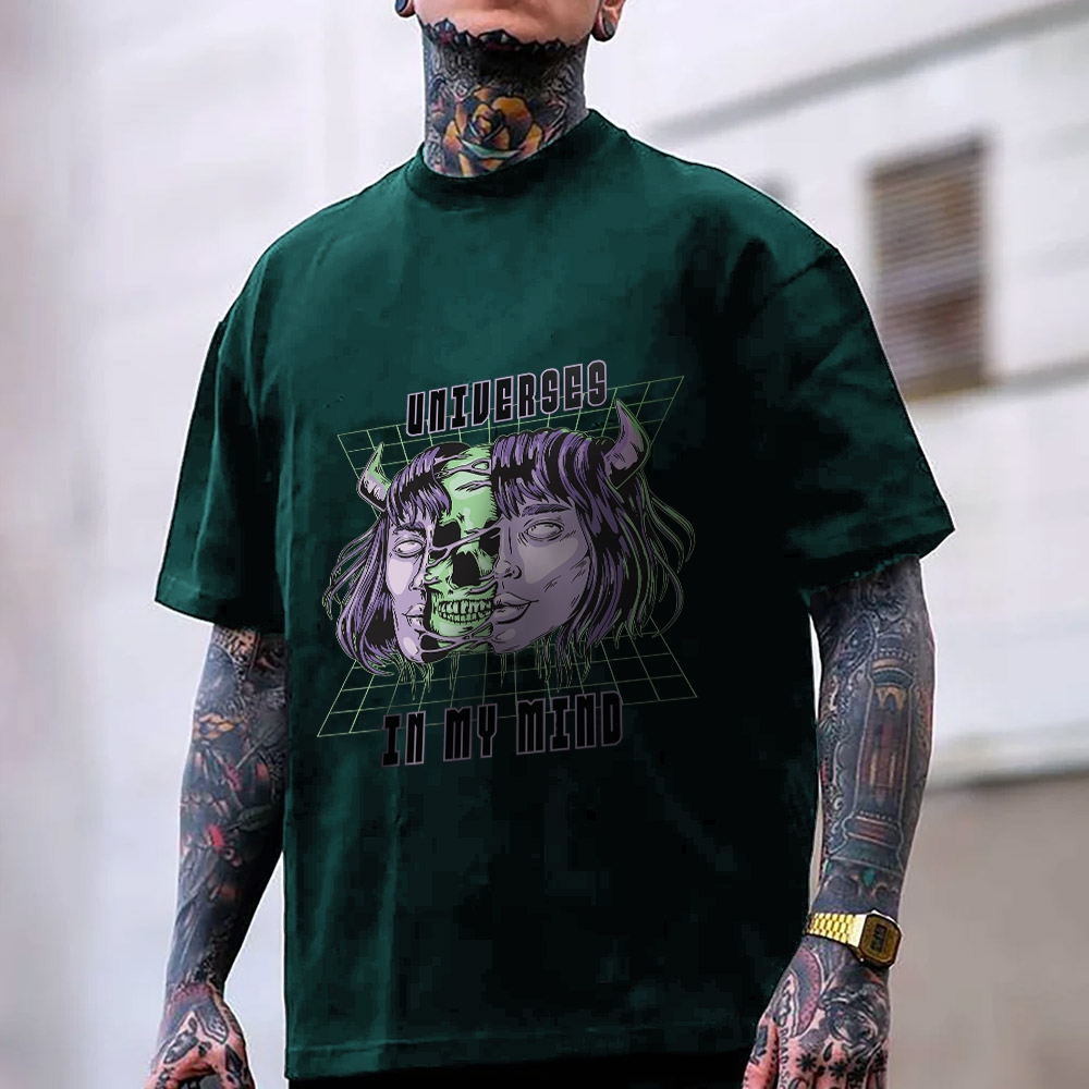 UNIVERSES IN MY MIND GRAPHIC PRINT T-shirt