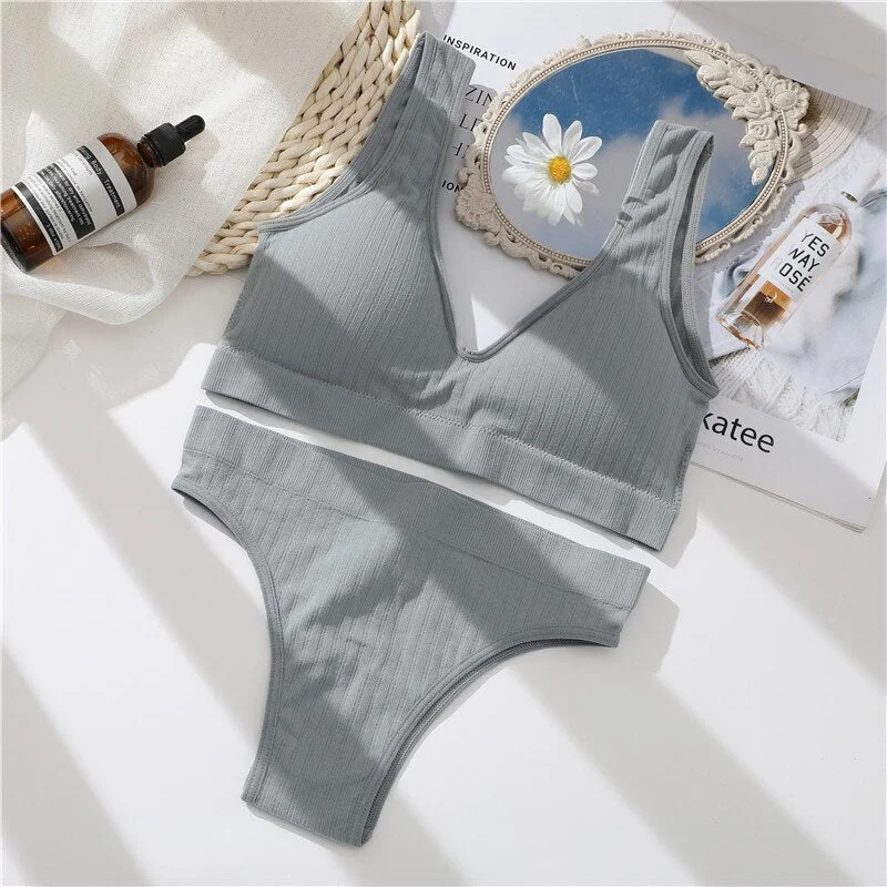 FINETOO Padded Bra Set Women Backless Tops Seamless Panties Female Deep V Bralette M-XL Wireless Bras Suit Ladies Lingerie 2021