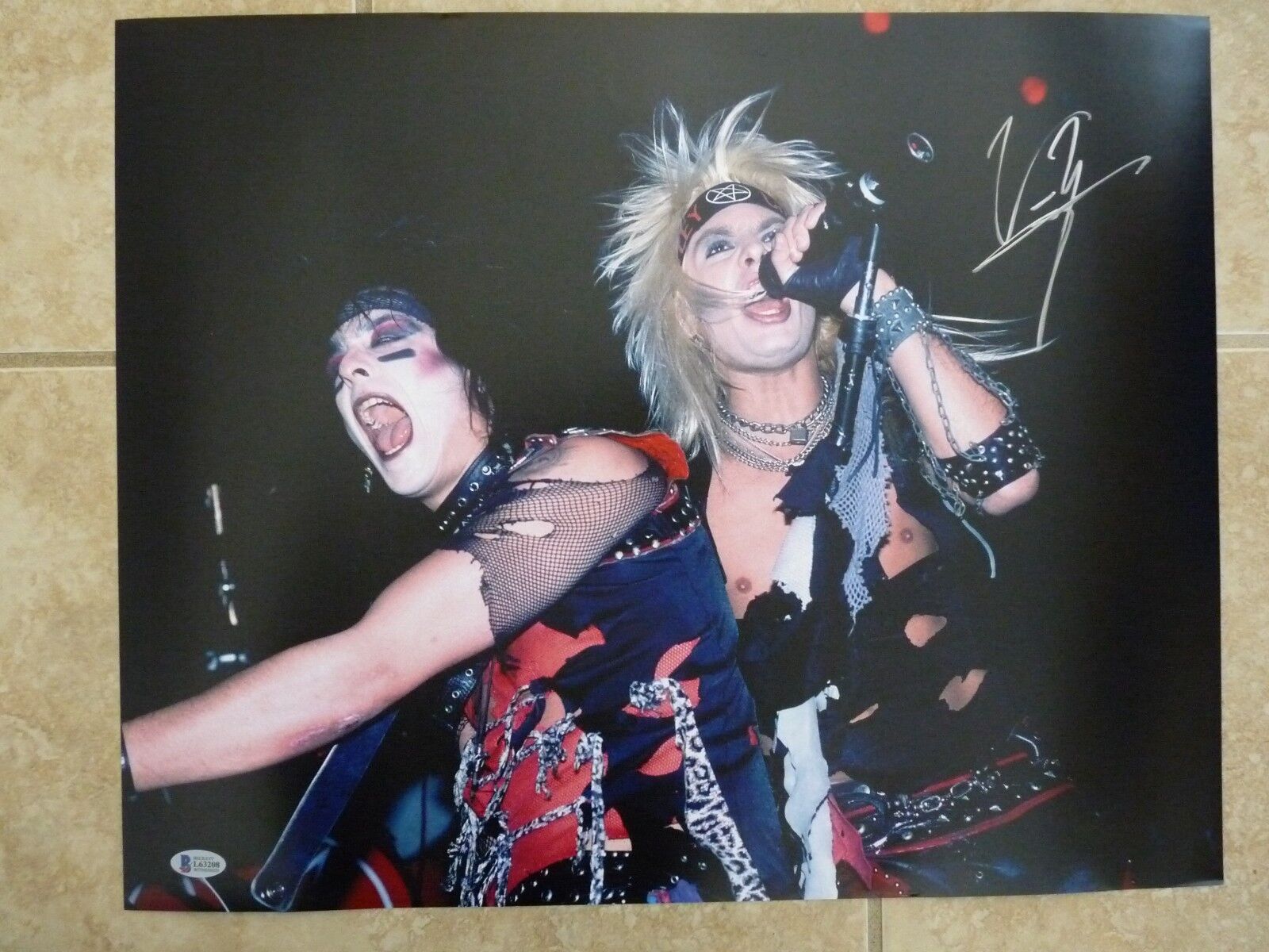 Vince Neil Motley Crue Signed Autographed 16x20 Photo Poster painting Beckett BAS Certified #3