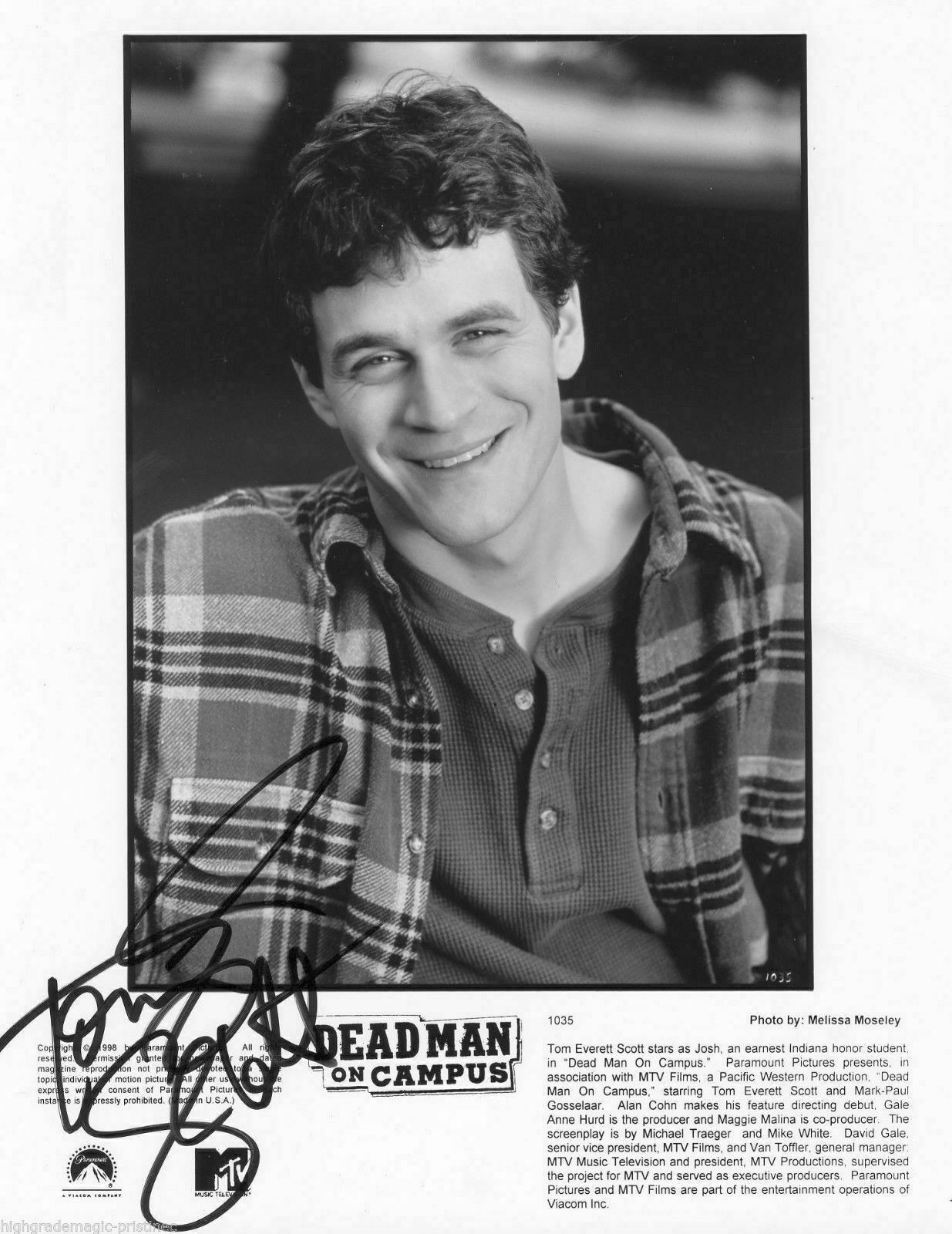 TOM EVERETT SCOTT AUTOGRAPHED SIGNED 8X10 B&W PRESS Photo Poster painting DEADMAN ON CAMPUS