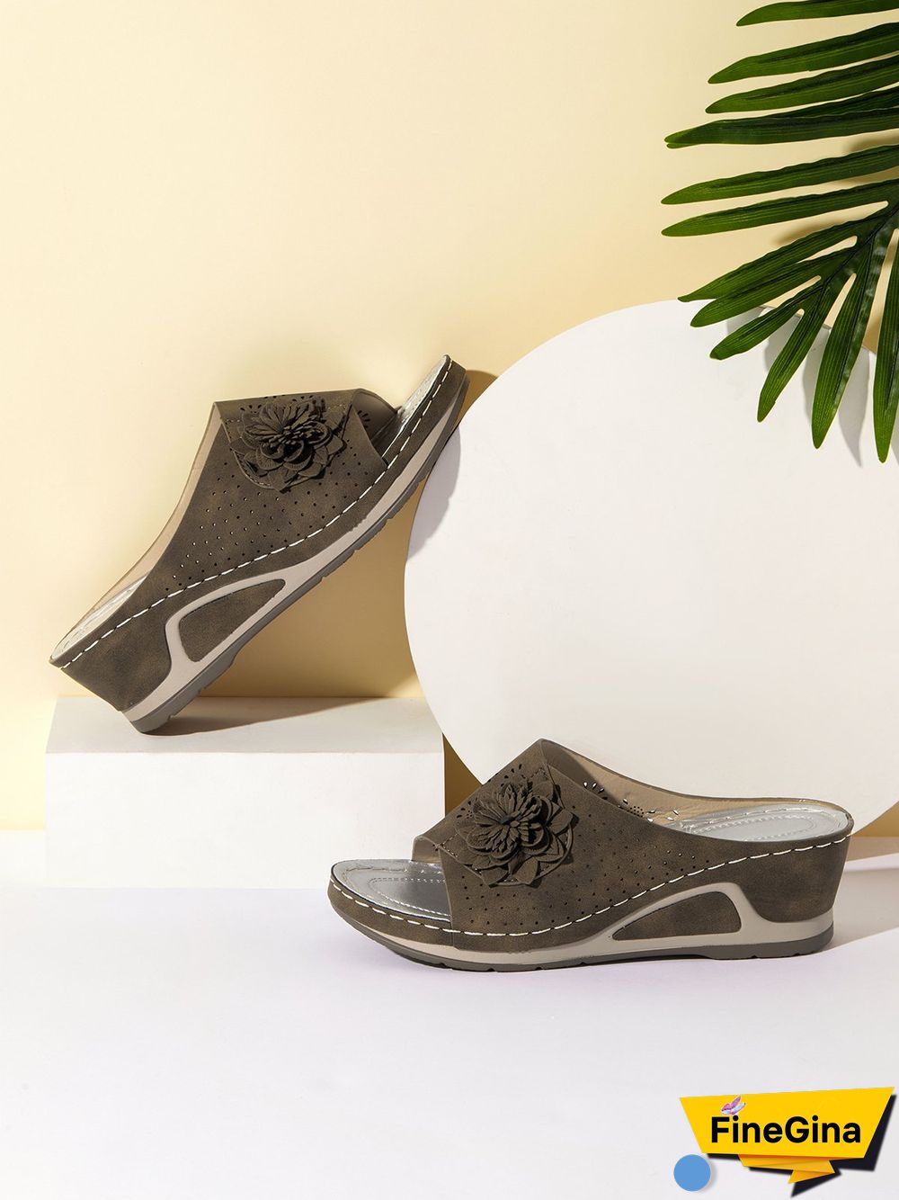3D Floral Cutout Upper Vintage Bohemian Wedge Slippers