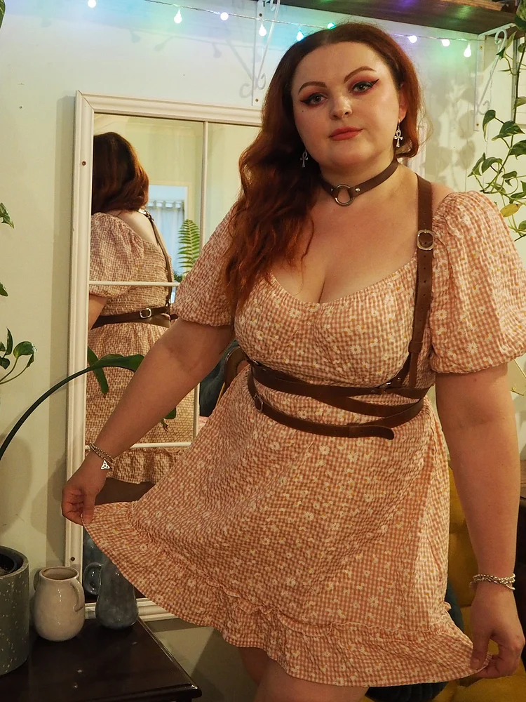 pornhint Pornhint Leather Body Harness Custom made leather body harnesses for women