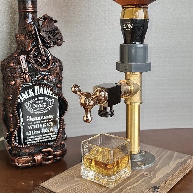 Whiskey wood Dispenser/Handmade Wooden Alcohol Dispenser
