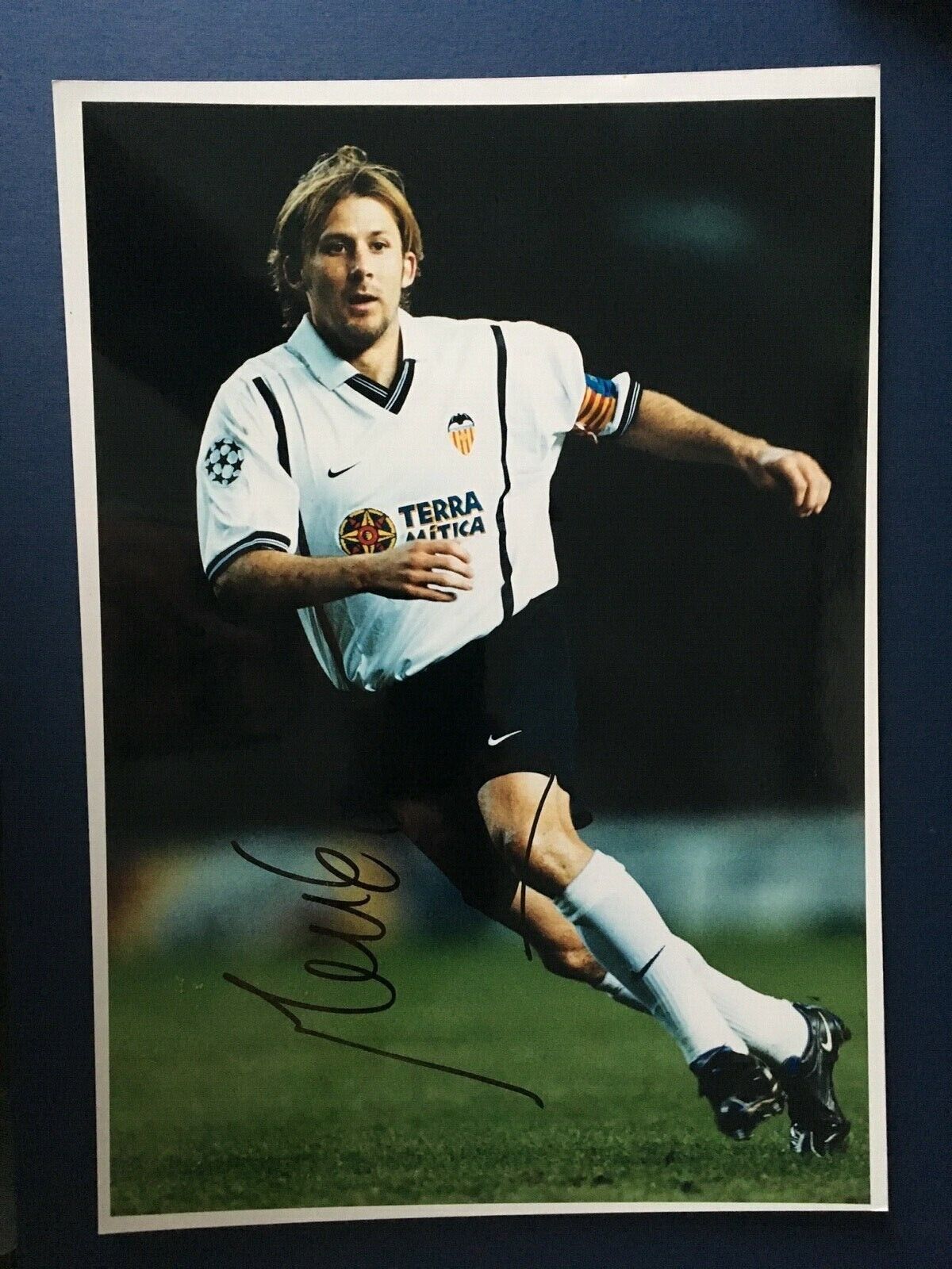 GAIZKA MENDIETA - SPANISH INTERNATIONAL FOOTBALLER - EXCELLENT SIGNED Photo Poster painting