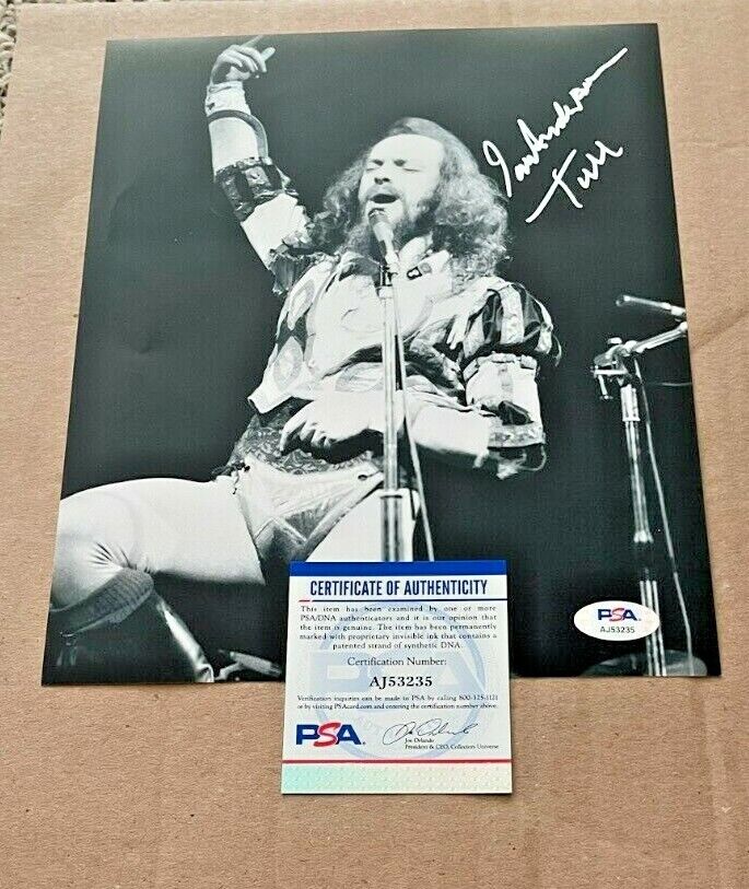 IAN ANDERSON SIGNED JETHRO TULL 8X10 MUSIC Photo Poster painting PSA CERTIFIED #3