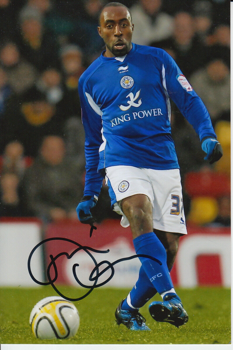 LEICESTER CITY HAND SIGNED DARIUS VASSELL 6X4 Photo Poster painting.