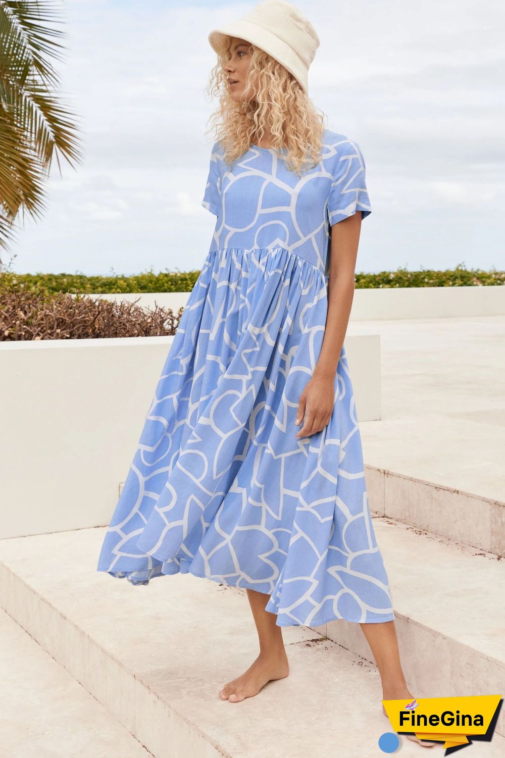 Women's Temperament Round Neck Short Sleeve Beach Loose Big Swing Dress