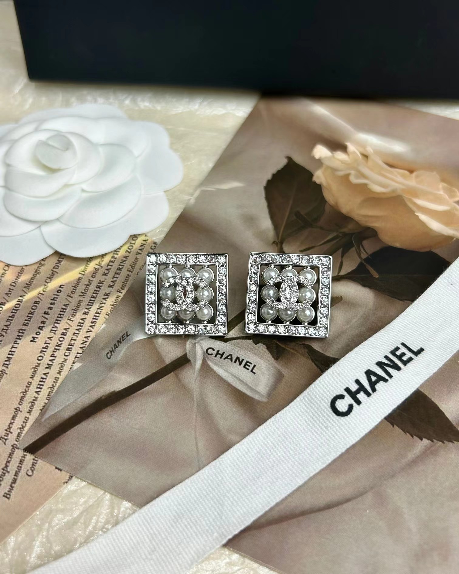 Buy replica Chanel Square Diamond and Pearl Earrings and replica jewelry from PICKS Jewelry