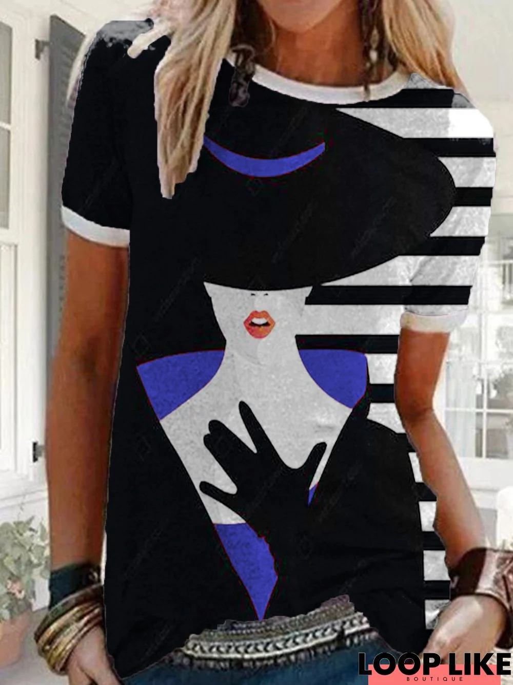 Printed Short Sleeve Abstract Round Neck T-shirt