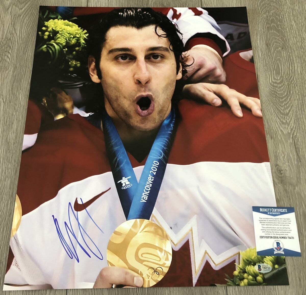 ROBERTO LUONGO TEAM CANADA SIGNED 16x20 Photo Poster painting w/EXACT PROOF & BECKETT BAS COA