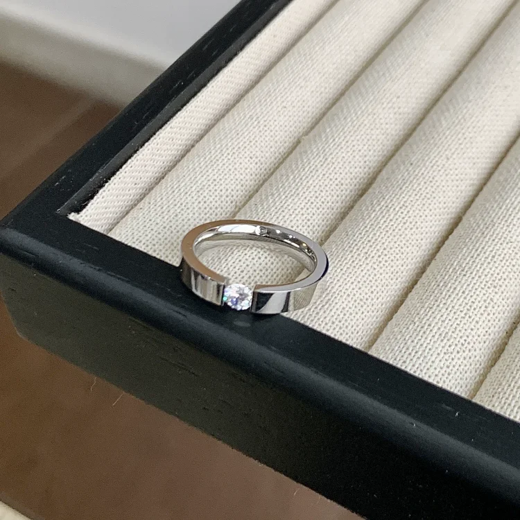 Single Diamond Zircon Solid Ring