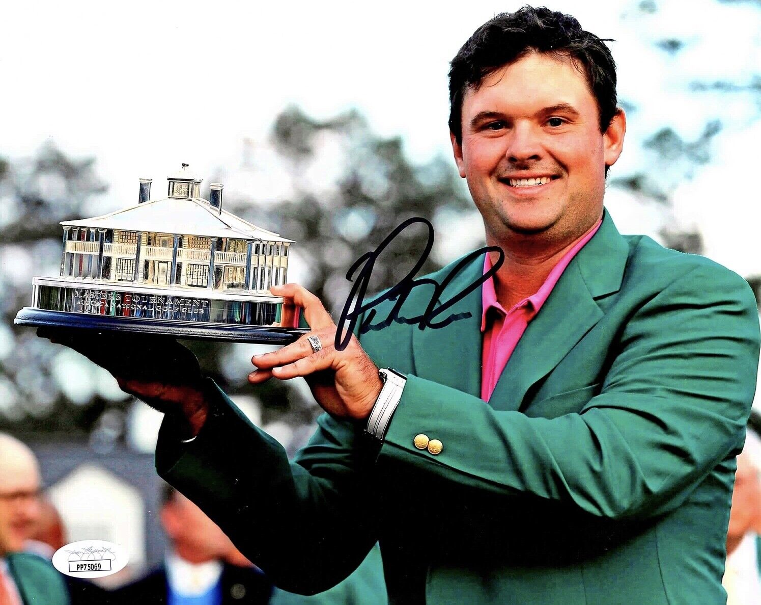 PATRICK REED Autographed SIGNED 8X10 MASTERS CHAMPION Photo Poster painting 2018 JSA CERTIFIED