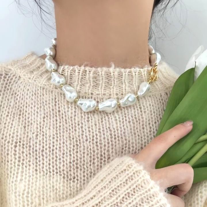 Baroque Pearl Short Necklace