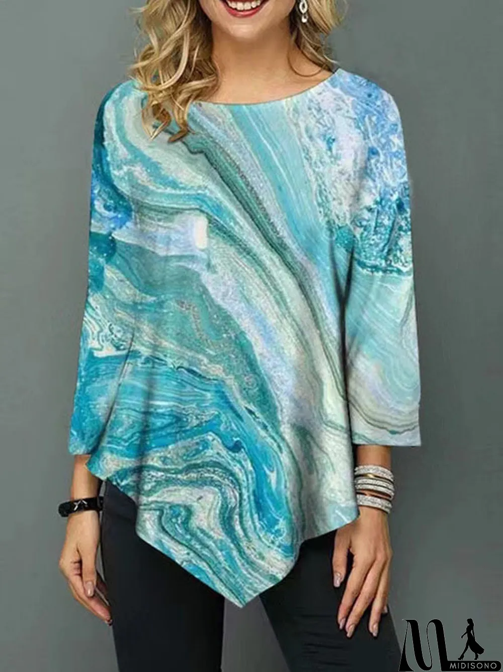 MidiSono - Women's Scoop Neck Long Sleeve Graphic Printed Tops