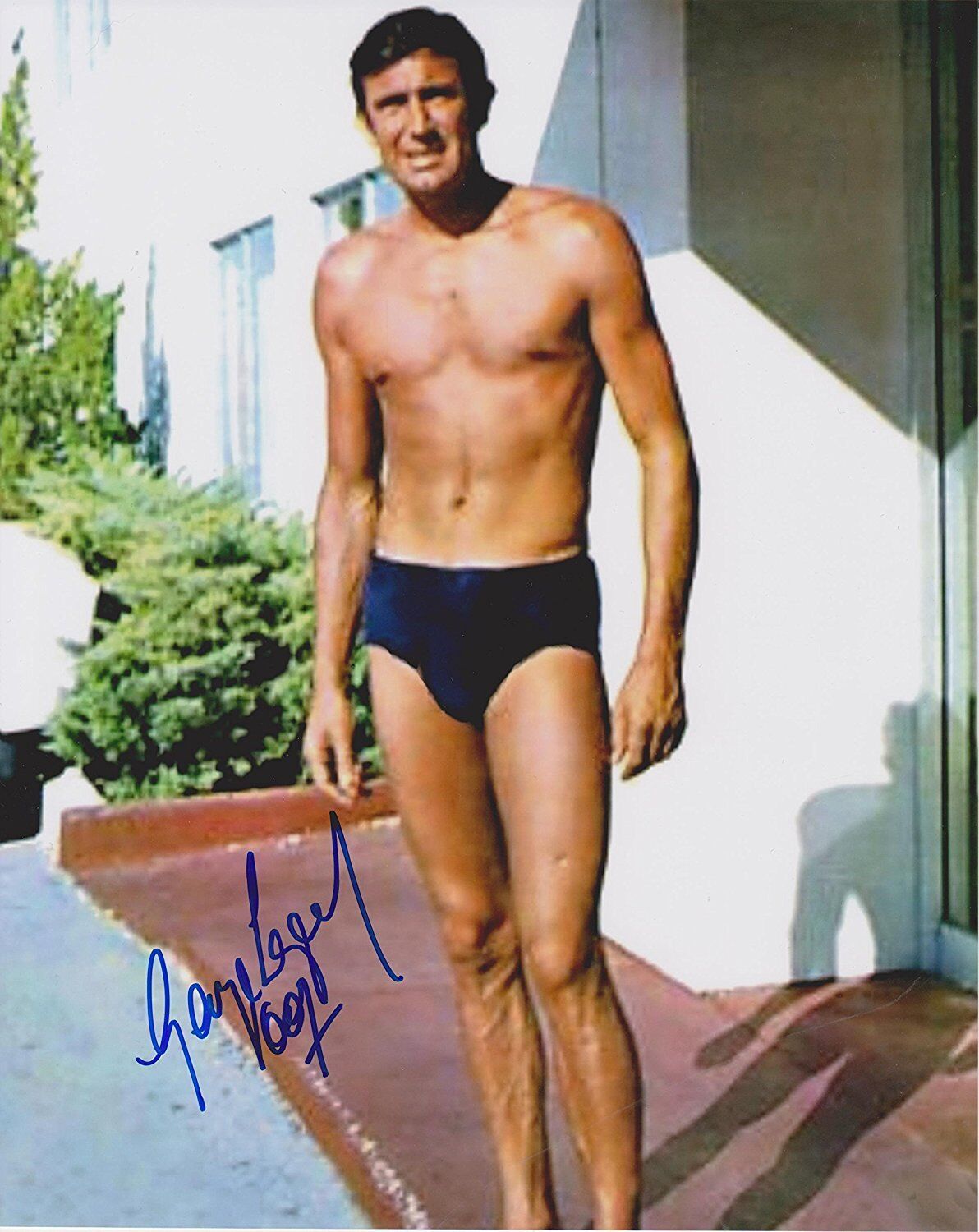 George Lazenby Signed Photo Poster painting - James Bond - On Her Majesty's Secret Service #7