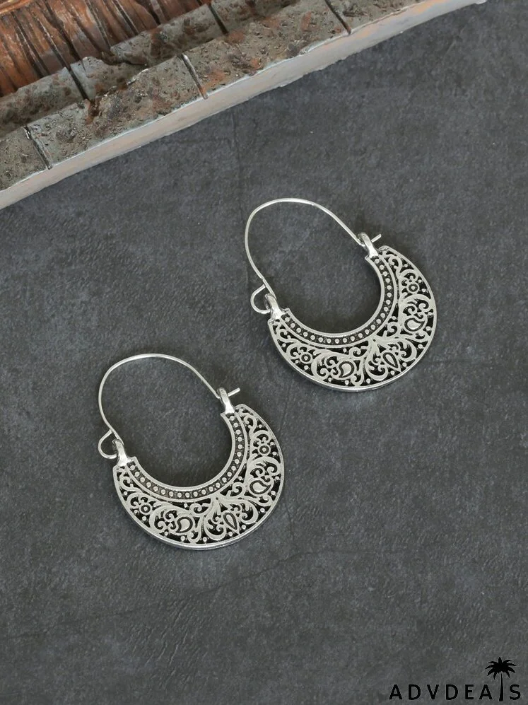 Hollow Out Hoop Earrings