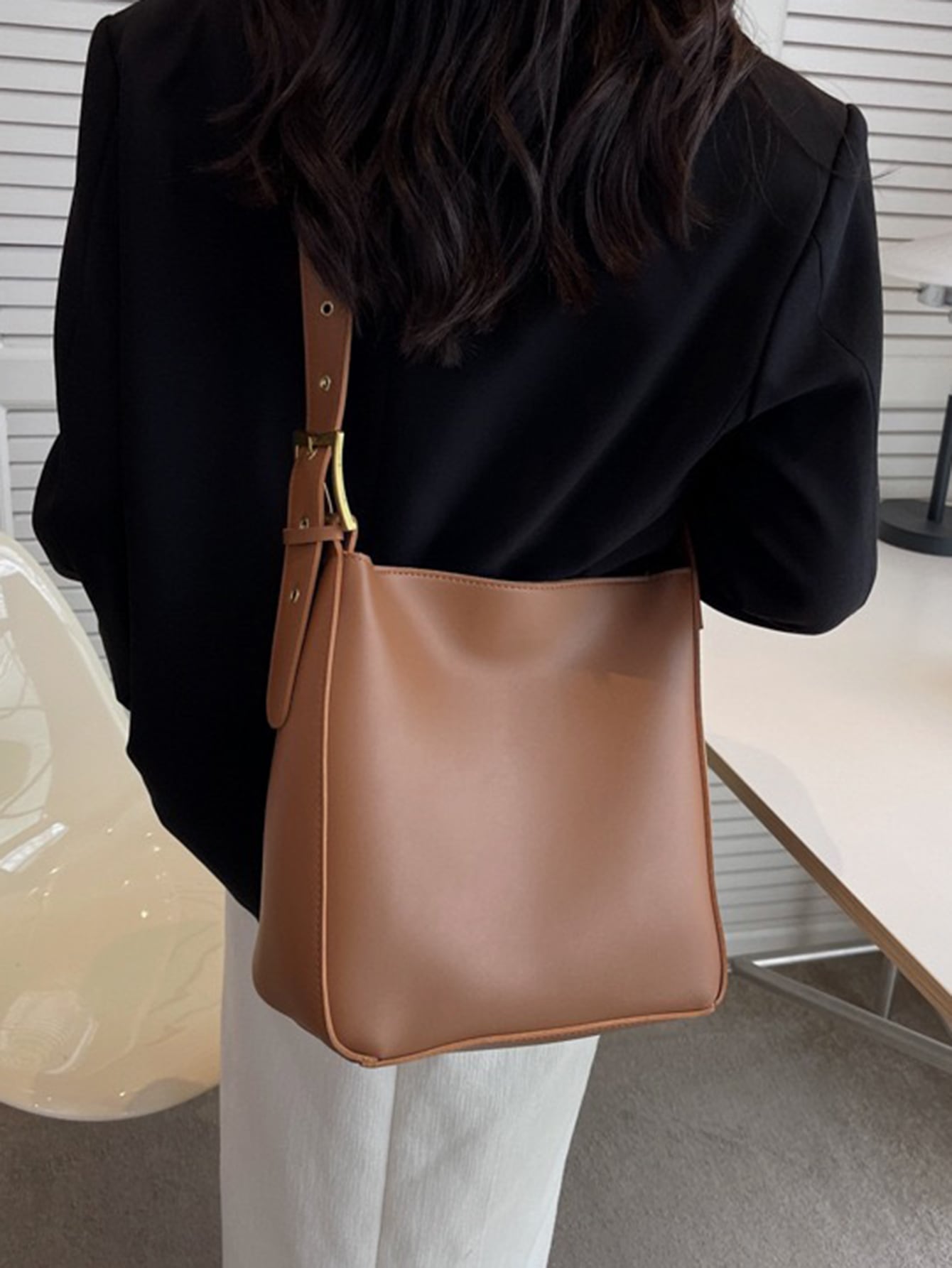 Eyelet detail square bag