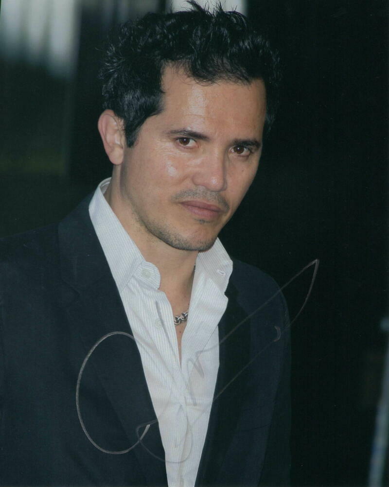 JOHN LEGUIZAMO SIGNED AUTOGRAPH 8X10 Photo Poster painting - CARLITO'S WAY, JOHN WICK, CHEF STUD